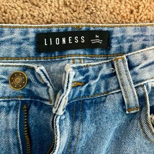 Lioness Jeans size medium